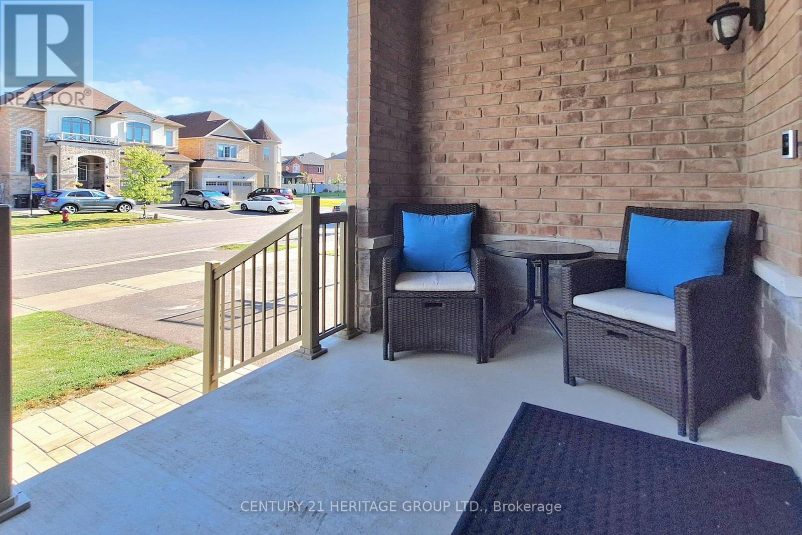 Property at 12 TUPLING STREET image 3