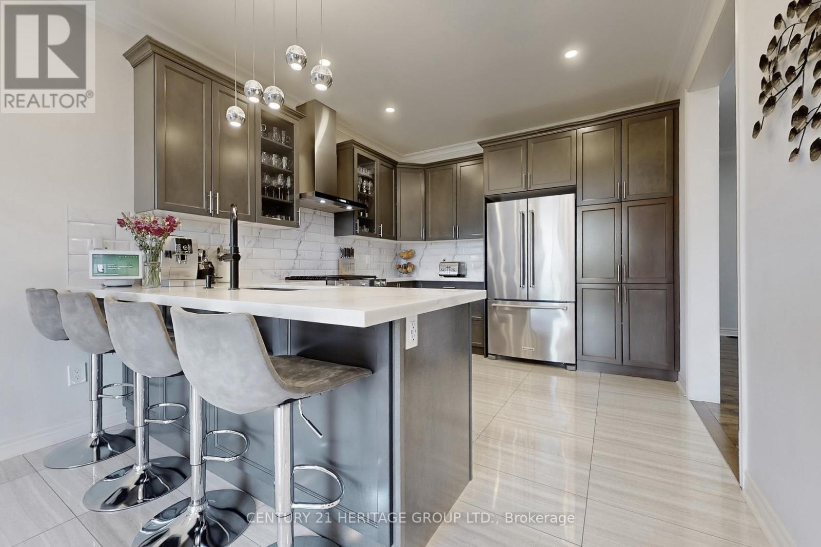 12 Tupling Street, Bradford West Gwillimbury, Ontario  L3Z 0W8 - Photo 9 - N12301843