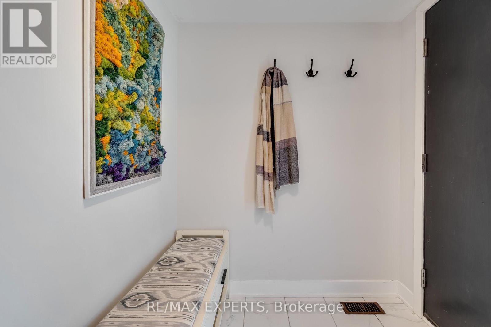 Property at 155 CARPACCIO AVENUE image 3