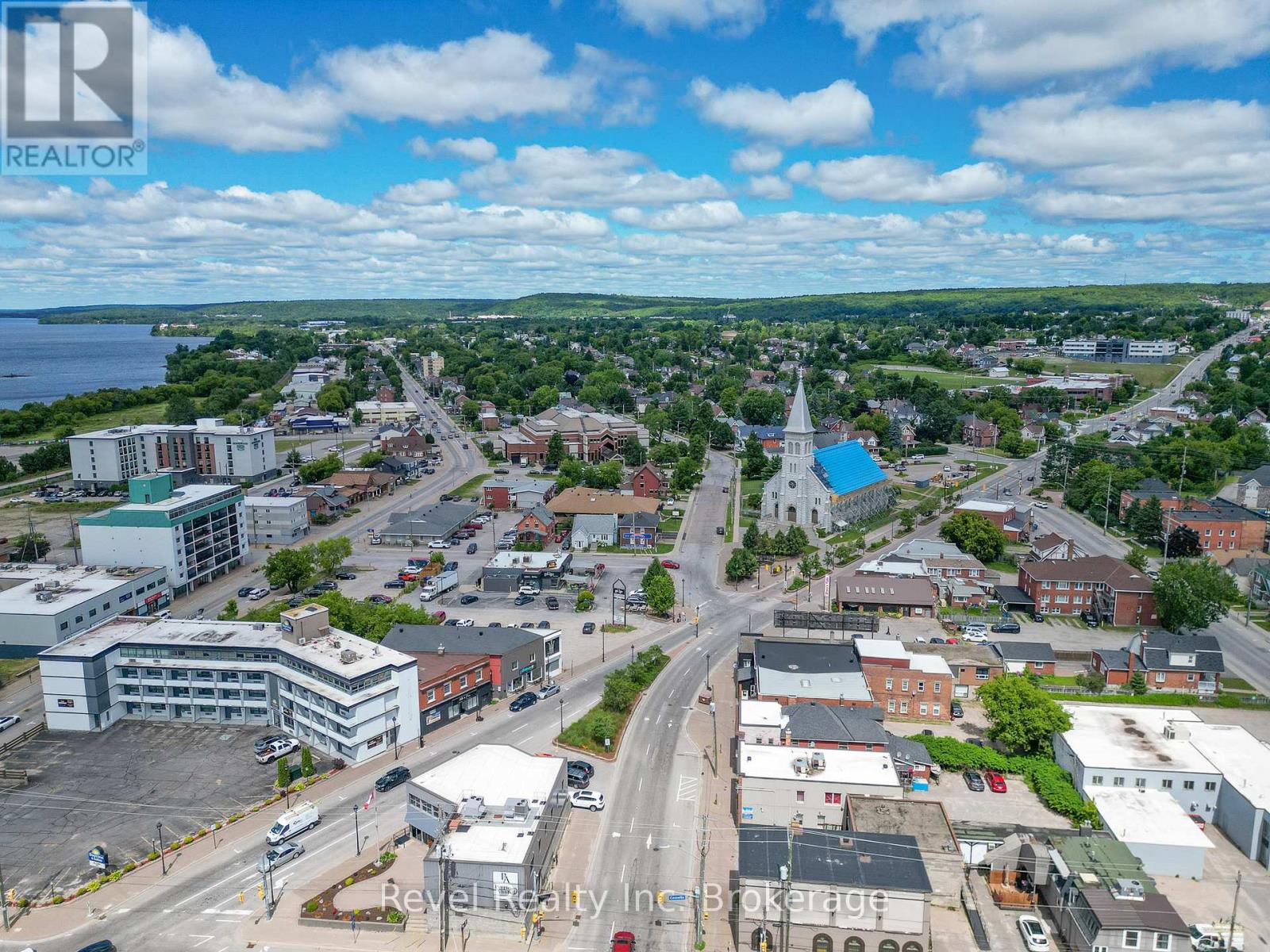 319 Algonquin Avenue, North Bay, Ontario P1B 4W1 - Photo 24 - X12302022