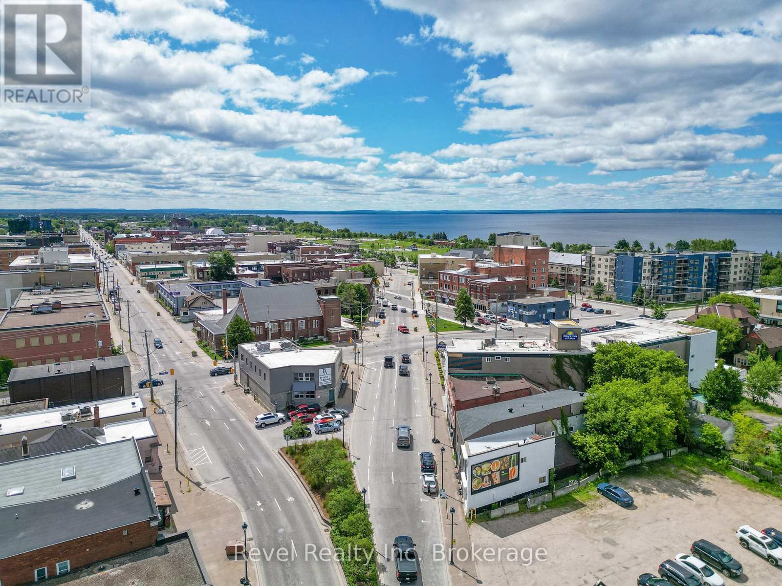 319 Algonquin Avenue, North Bay, Ontario P1B 4W1 - Photo 26 - X12302022
