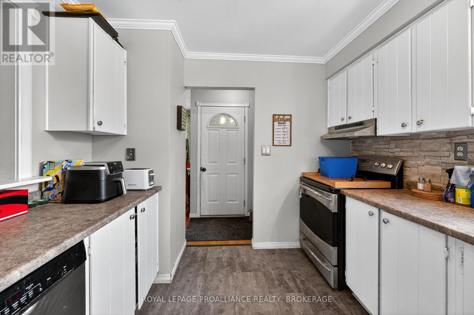 1088 Pinewood Place, Kingston, Ontario  K7P 1L1 - Photo 9 - X12302182