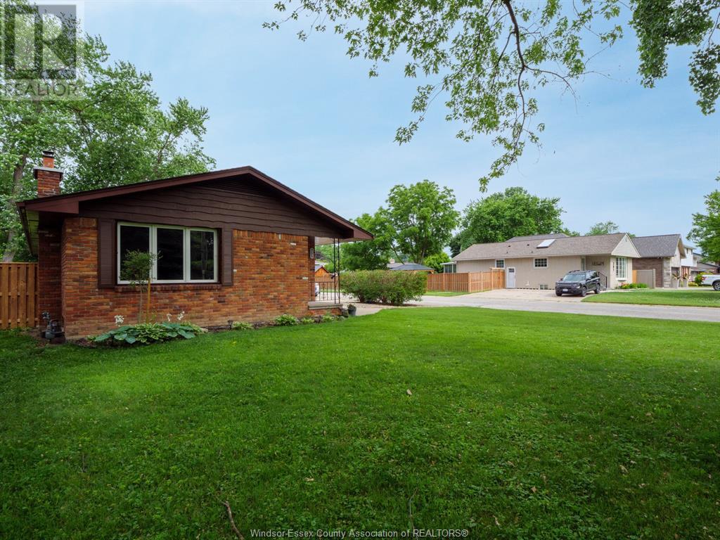 Property at 305 EDGEWATER BOULEVARD image 4