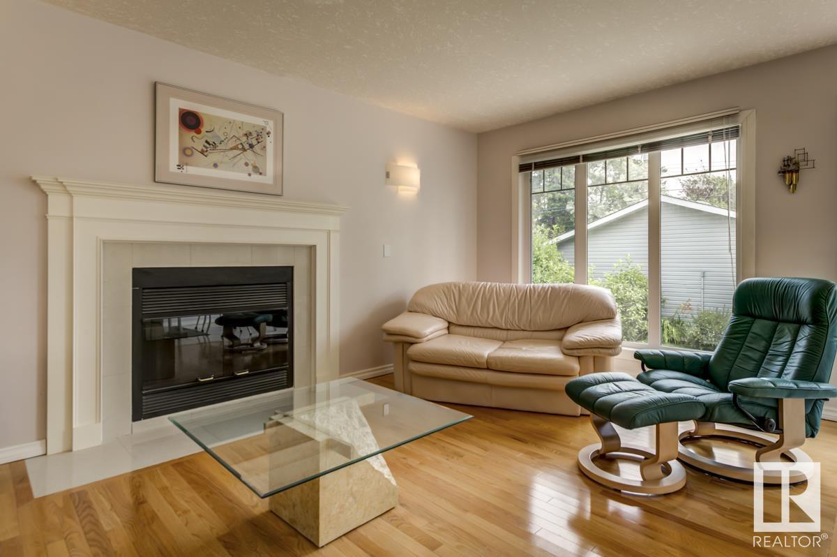 Property at 9437 144 ST NW image 3