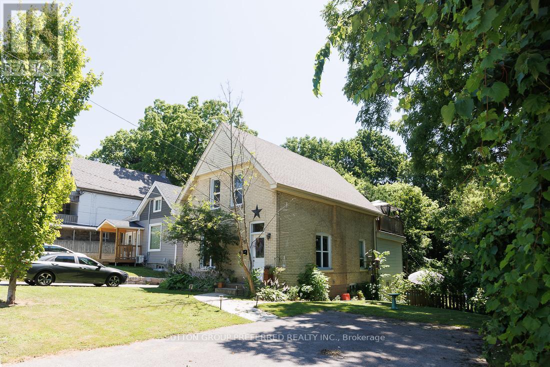 46 SPRINGBANK DRIVE, London South, Ontario