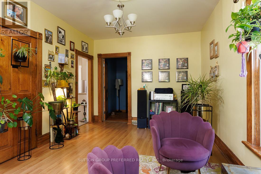 46 Springbank Drive, London South, Ontario  N6J 1E3 - Photo 11 - X12302150