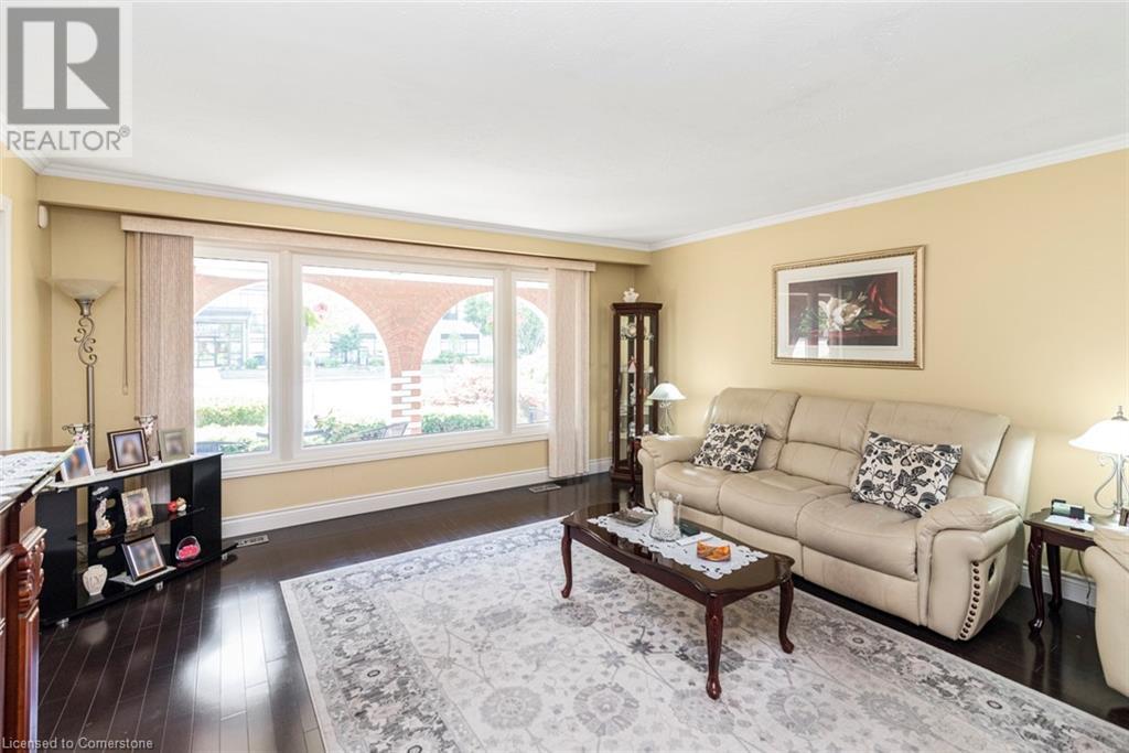 58 Centennial Parkway S, Hamilton, Ontario  L8G 2C4 - Photo 5 - 40753966