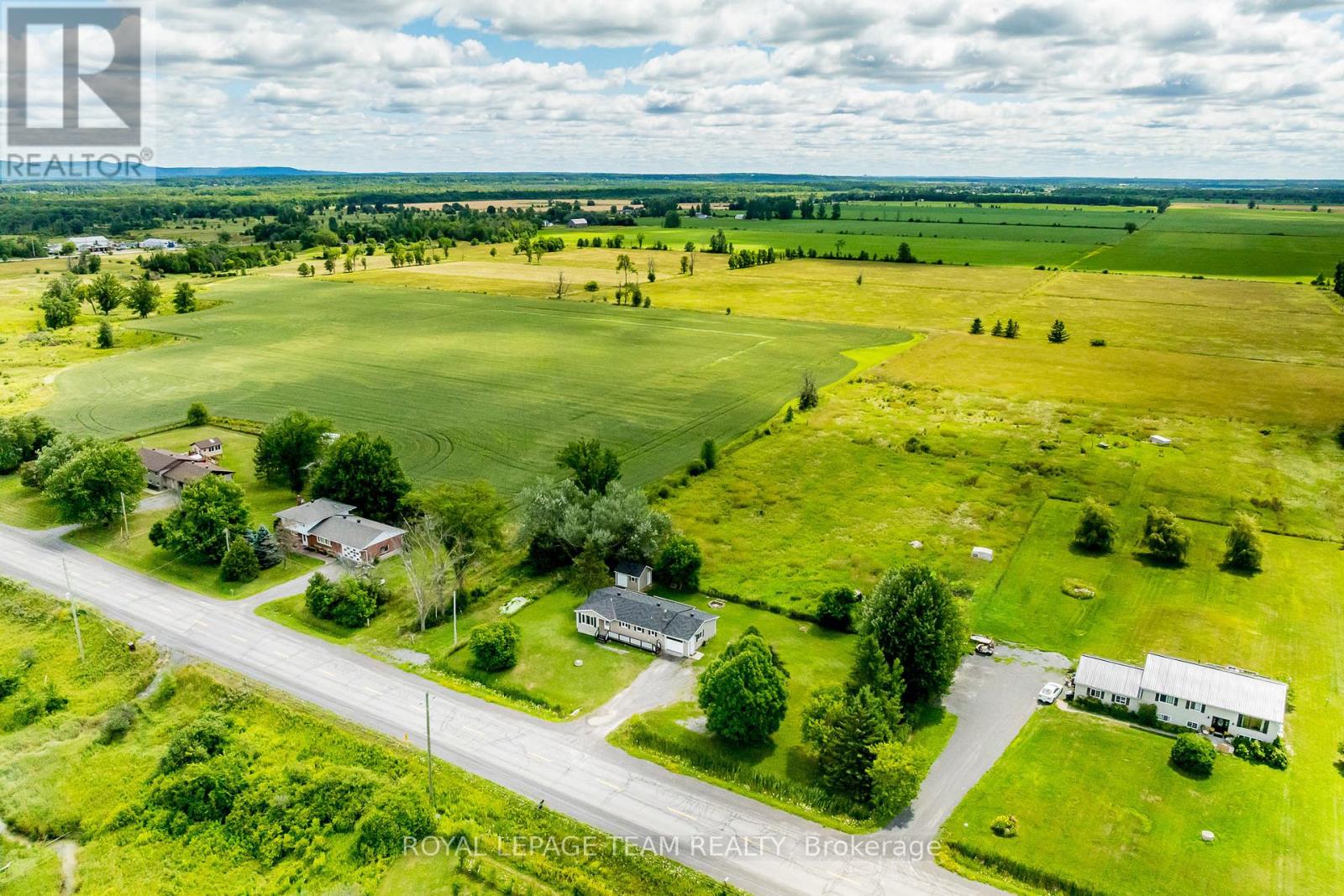 Property at 1234 KINBURN SIDE ROAD image 3