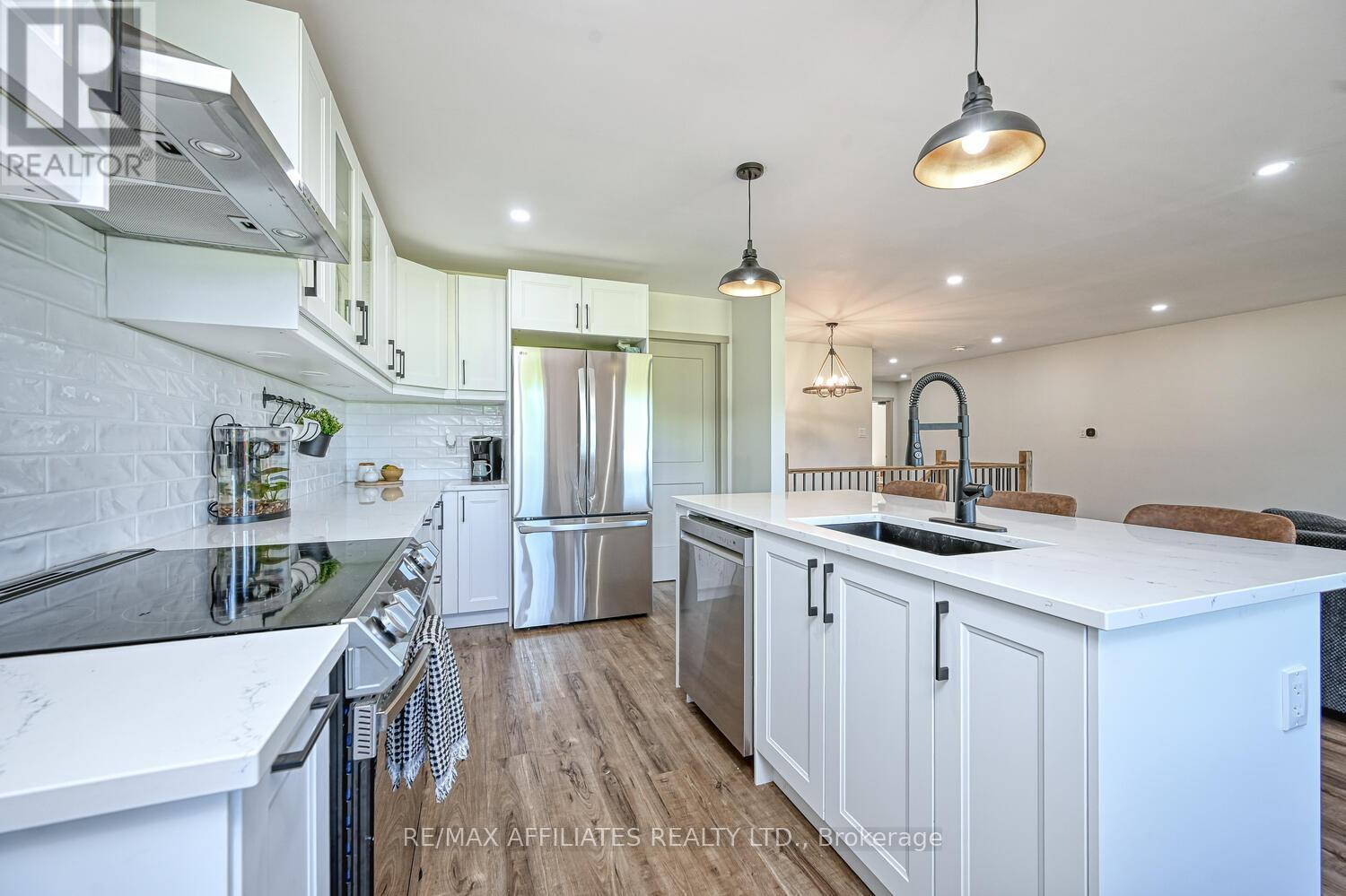 1162 Rideau River Road, Montague, Ontario  K0G 1N0 - Photo 12 - X12302260