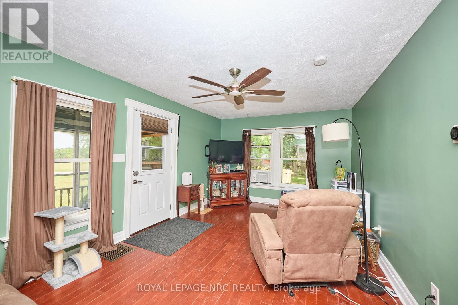 10266 Willodell Road, Niagara Falls, Ontario  L0S 1K0 - Photo 6 - X12302147
