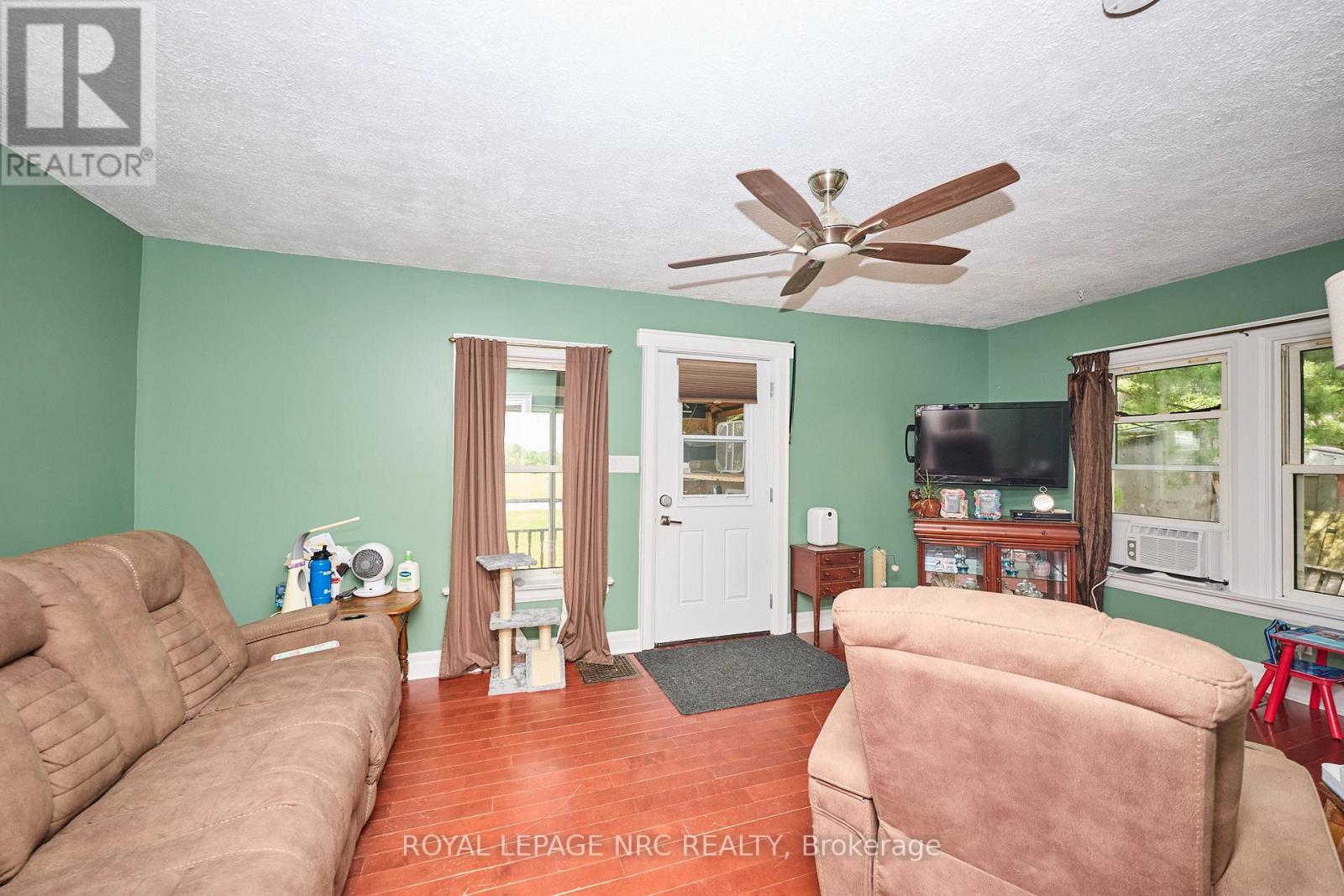 10266 Willodell Road, Niagara Falls, Ontario  L0S 1K0 - Photo 7 - X12302147