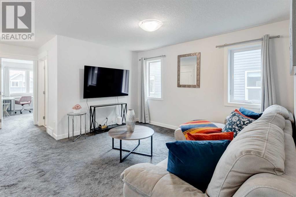 100 Emberside Glen, Cochrane, Alberta  T4C 2L7 - Photo 17 - A2240168