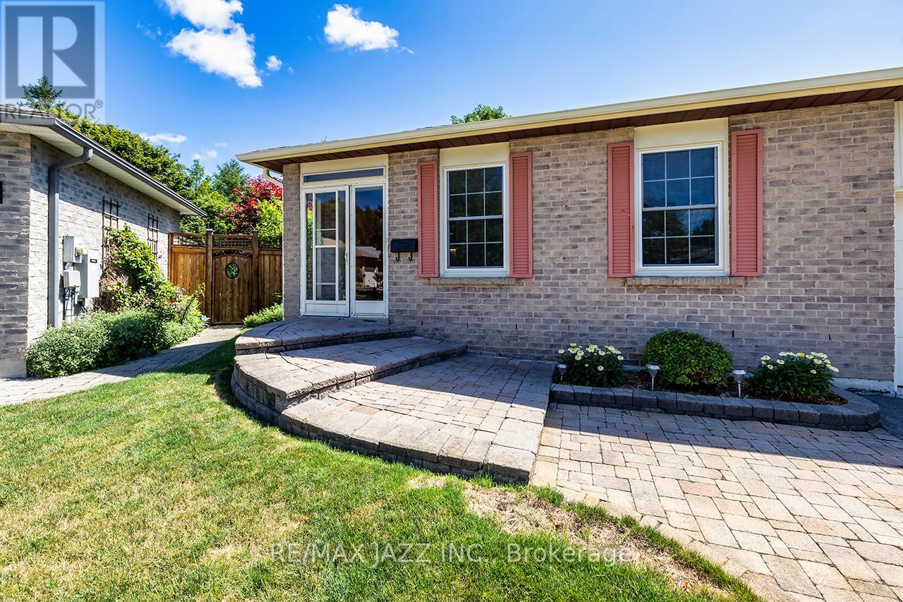 Property at 55 REGENCY CRESCENT image 2