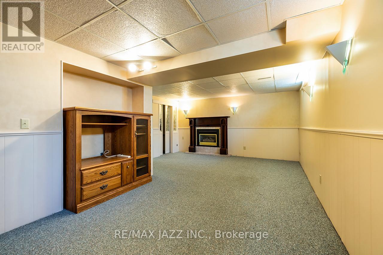 55 Regency Crescent, Whitby, Ontario  L1N 7K8 - Photo 26 - E12302265