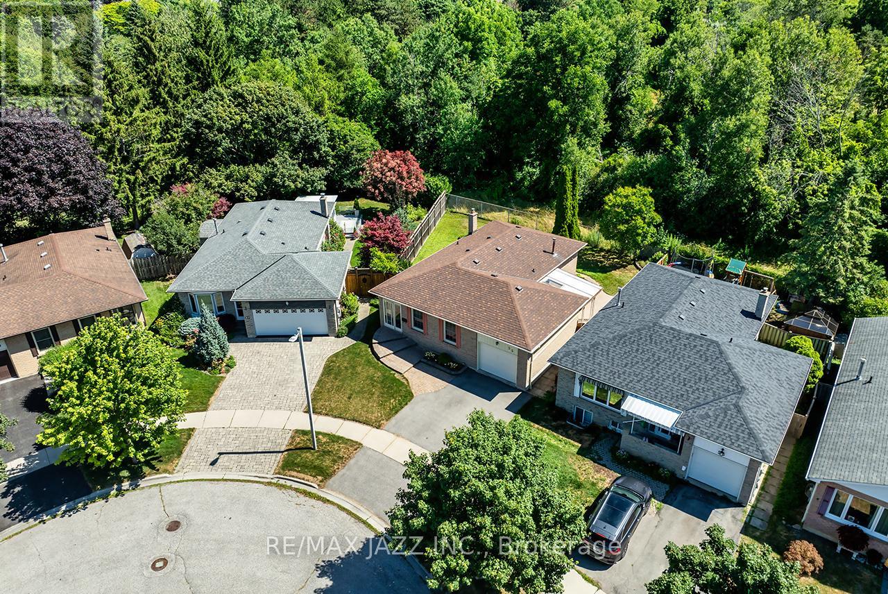 Property at 55 REGENCY CRESCENT image 3
