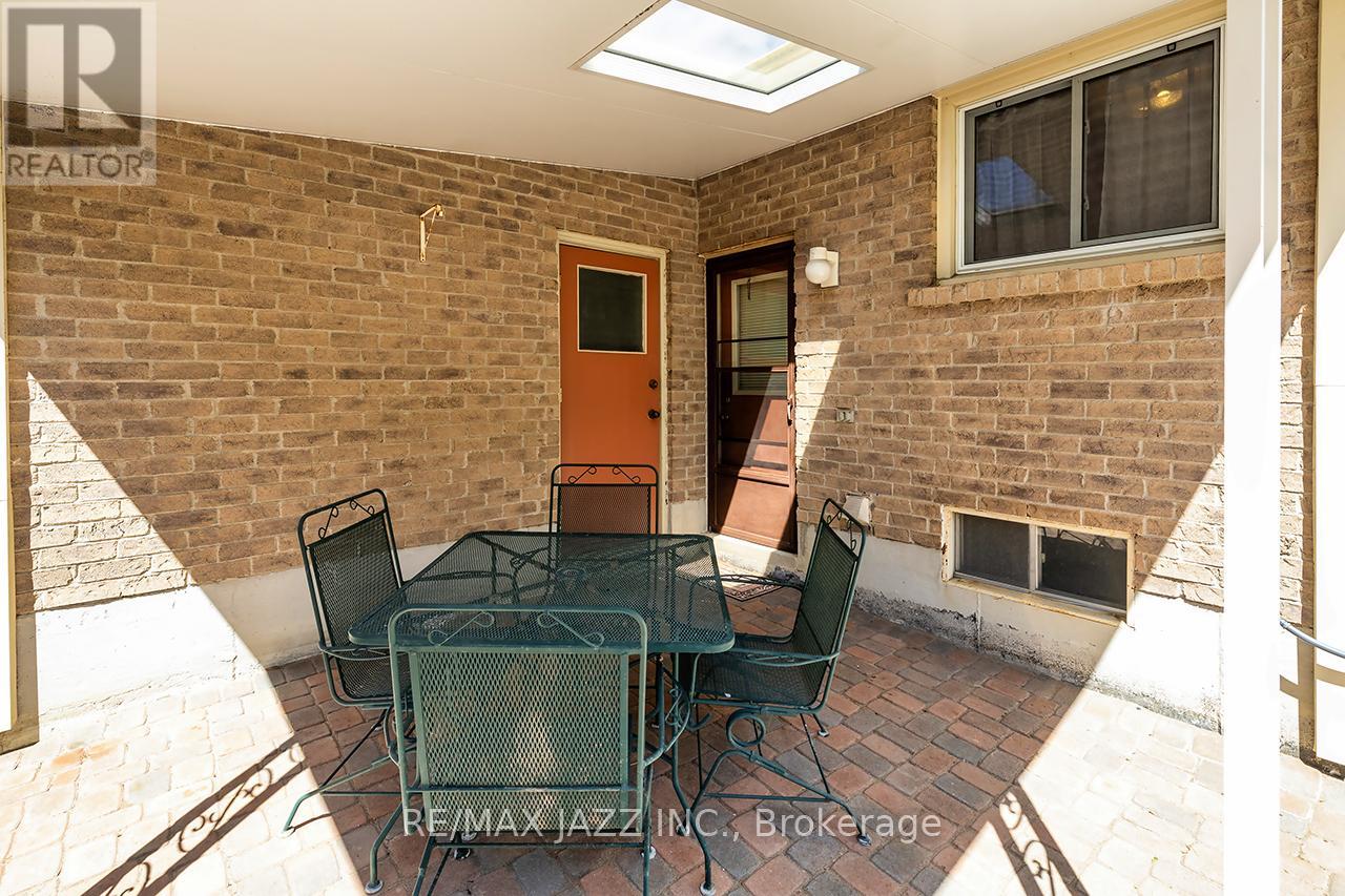 55 Regency Crescent, Whitby, Ontario  L1N 7K8 - Photo 40 - E12302265