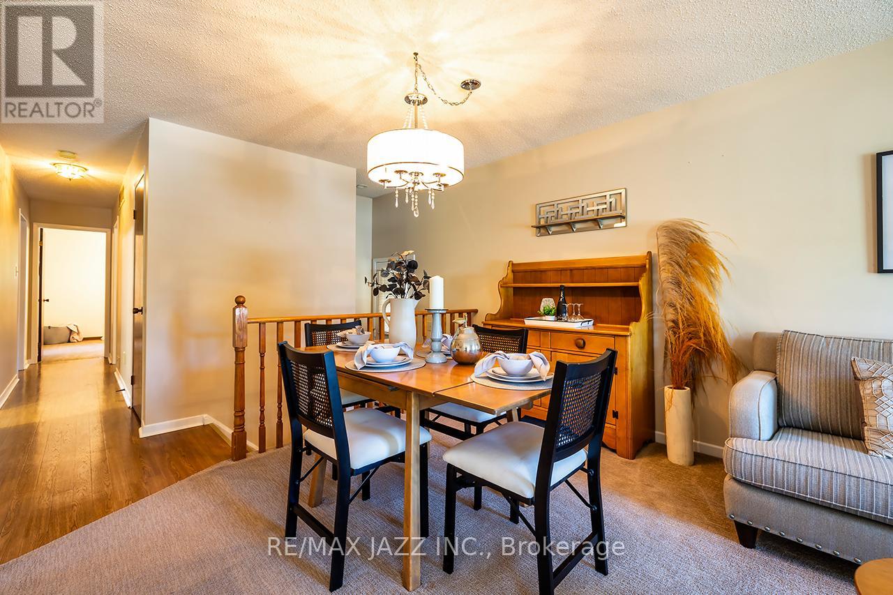 55 Regency Crescent, Whitby, Ontario  L1N 7K8 - Photo 7 - E12302265