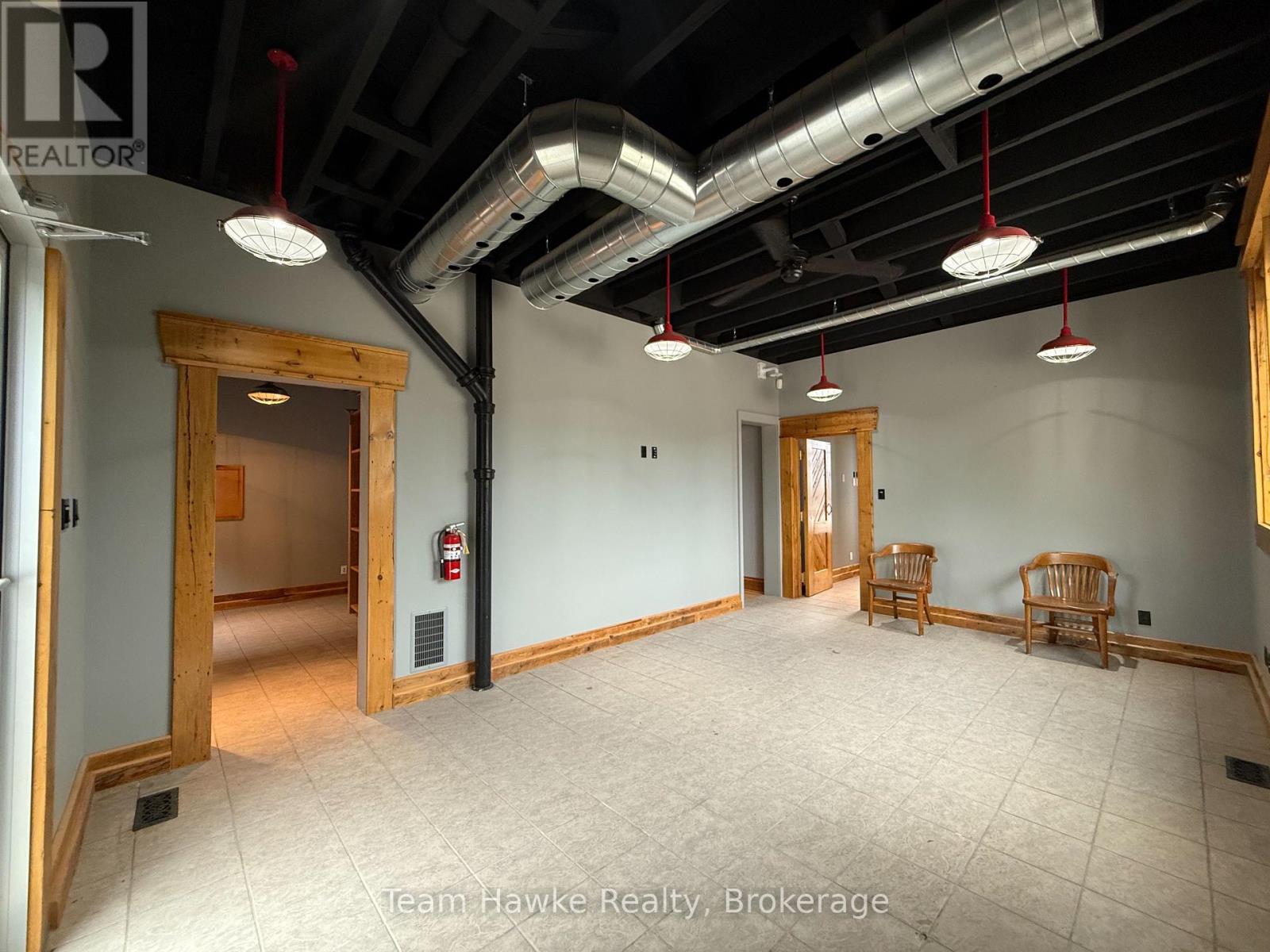 1e - 361 King Street, Midland, Ontario  L4R 3M7 - Photo 17 - S12302225