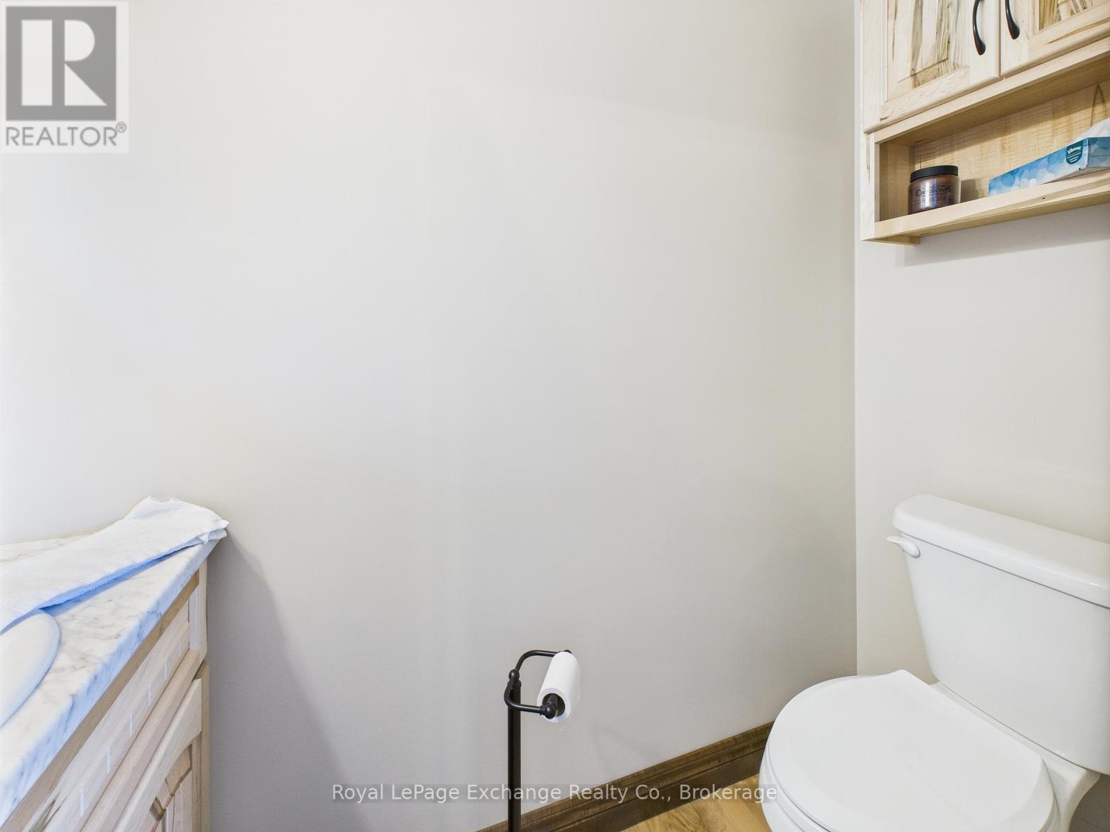 422 Hayes Lake Avenue, Huron-Kinloss, Ontario  N0G 2B0 - Photo 27 - X12302132