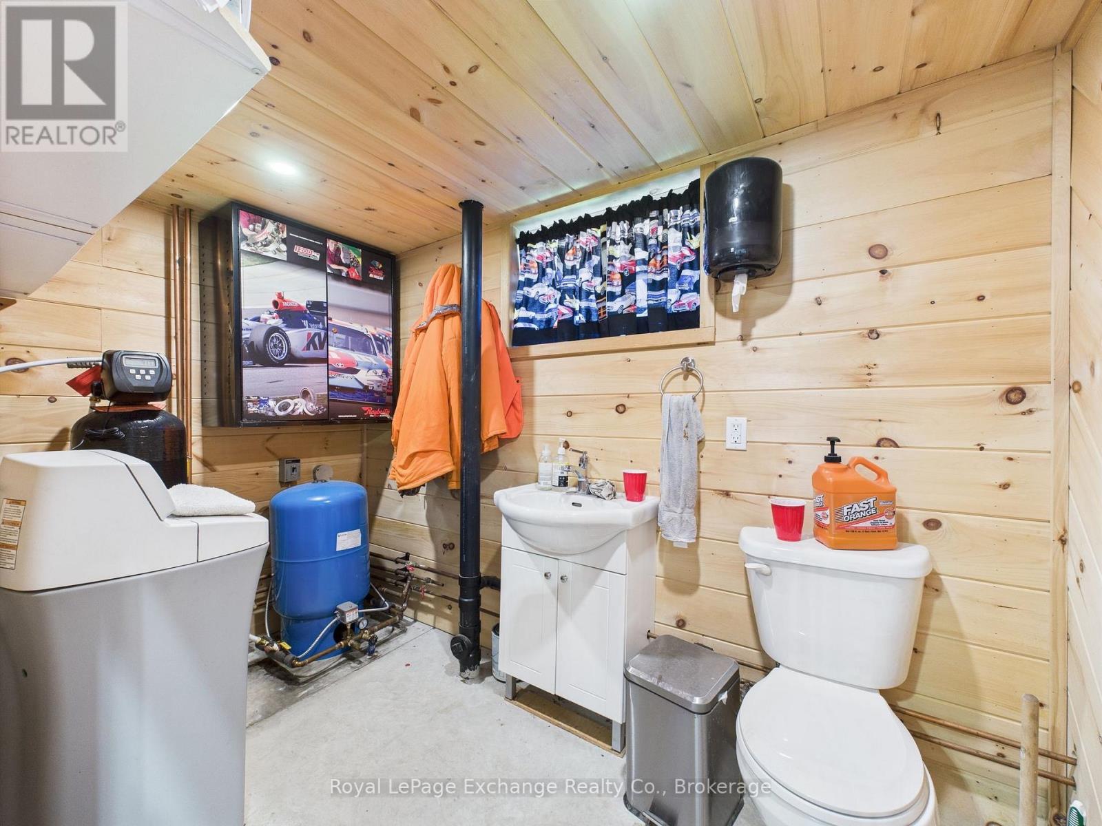 422 Hayes Lake Avenue, Huron-Kinloss, Ontario  N0G 2B0 - Photo 41 - X12302132
