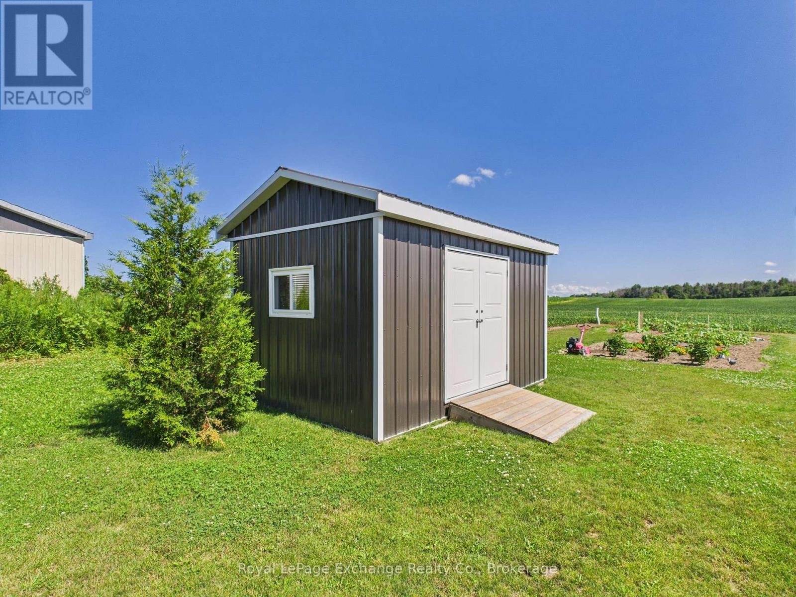 422 Hayes Lake Avenue, Huron-Kinloss, Ontario  N0G 2B0 - Photo 42 - X12302132
