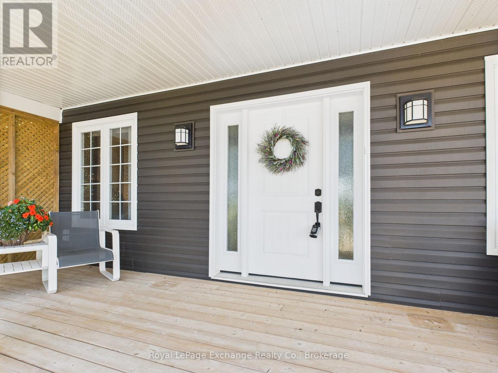 422 Hayes Lake Avenue, Huron-Kinloss, Ontario  N0G 2B0 - Photo 5 - X12302132