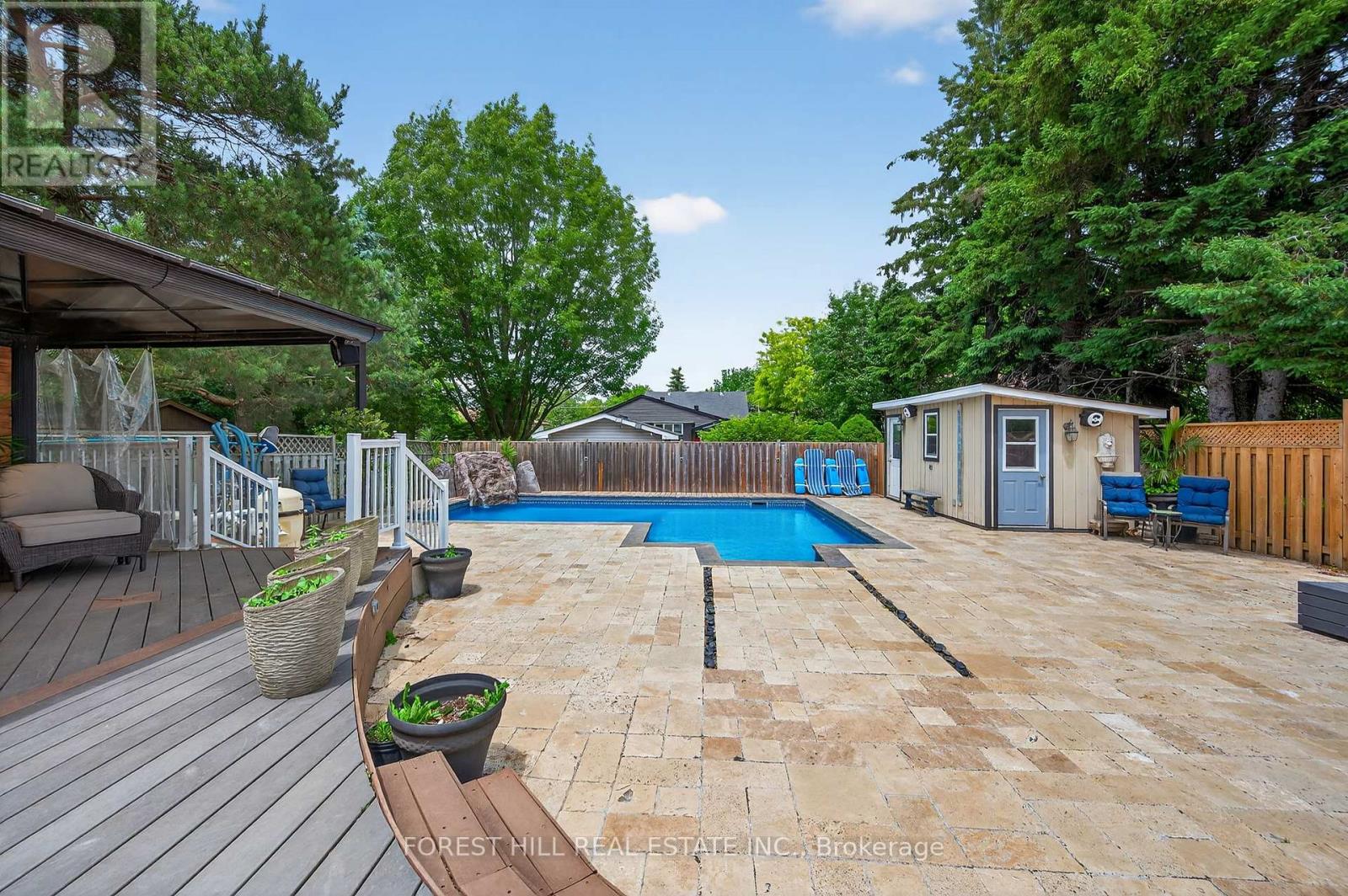 Property at 8 BRIDLE COURT image 1