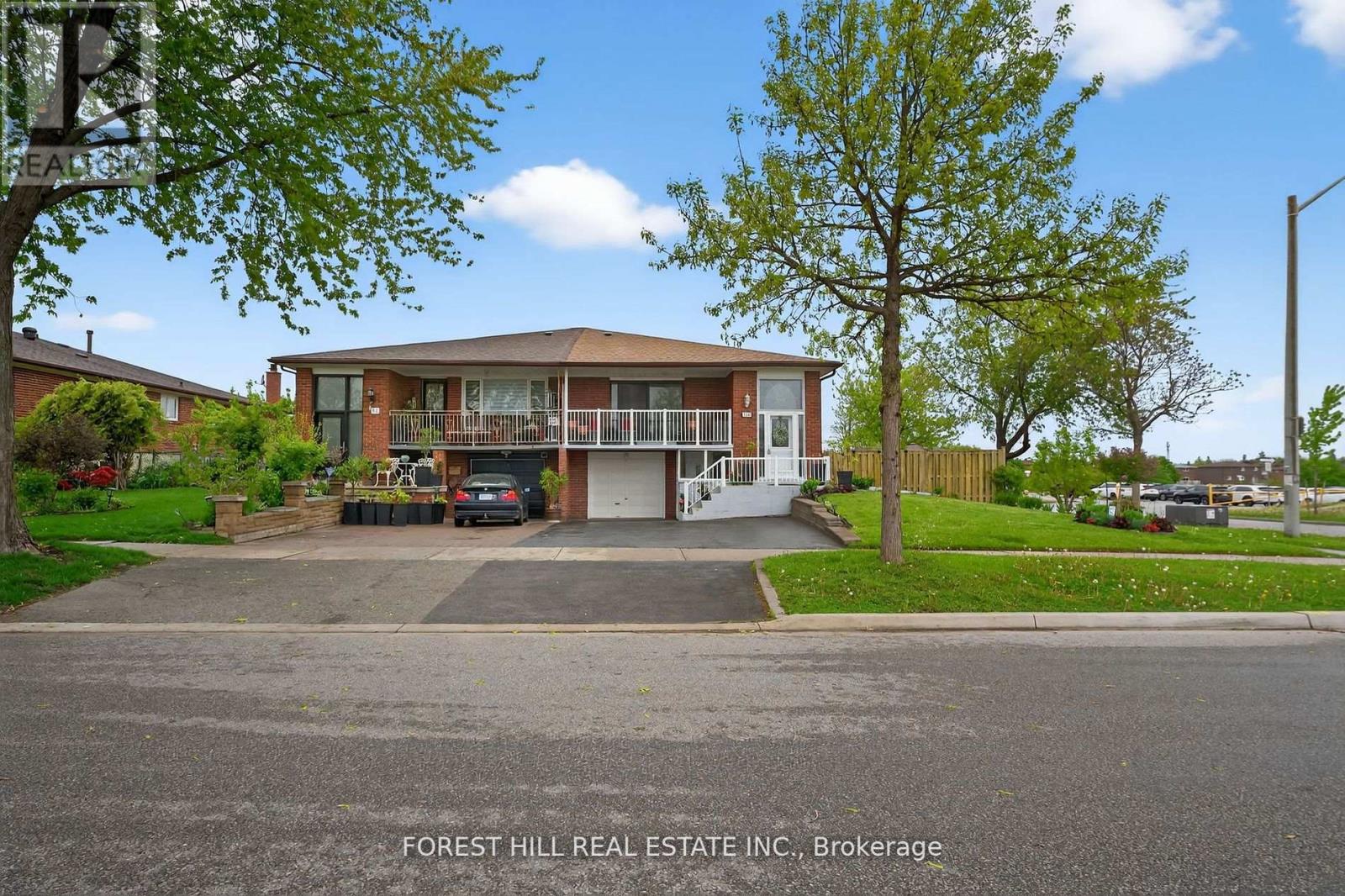 Property at 100 ANDREW PARK image 3