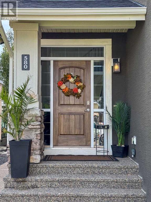 Property at 580 Muirfield Crescent image 4