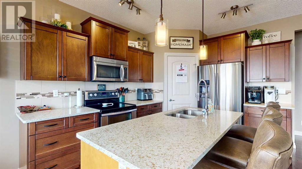 Property at 580 Muirfield Crescent image 5