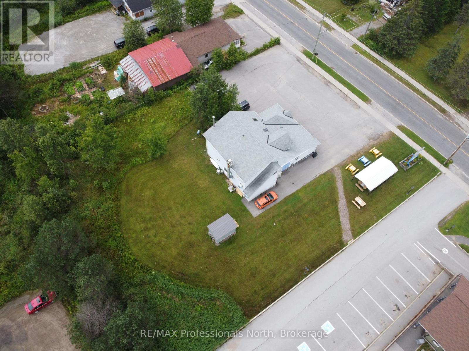 170 Bobcaygeon Road, Minden Hills, Ontario  K0M 2K0 - Photo 6 - X12238473