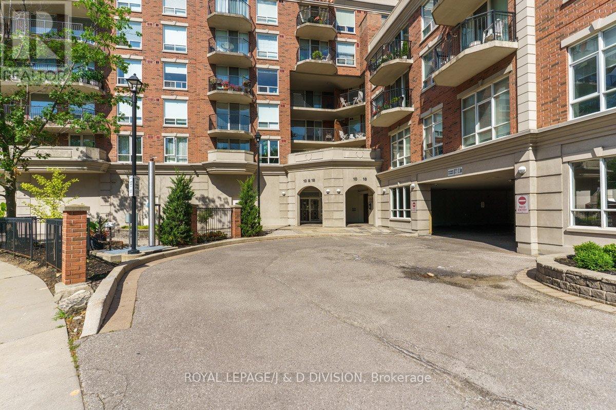 Property at 404 - 18 WANLESS AVENUE image 2