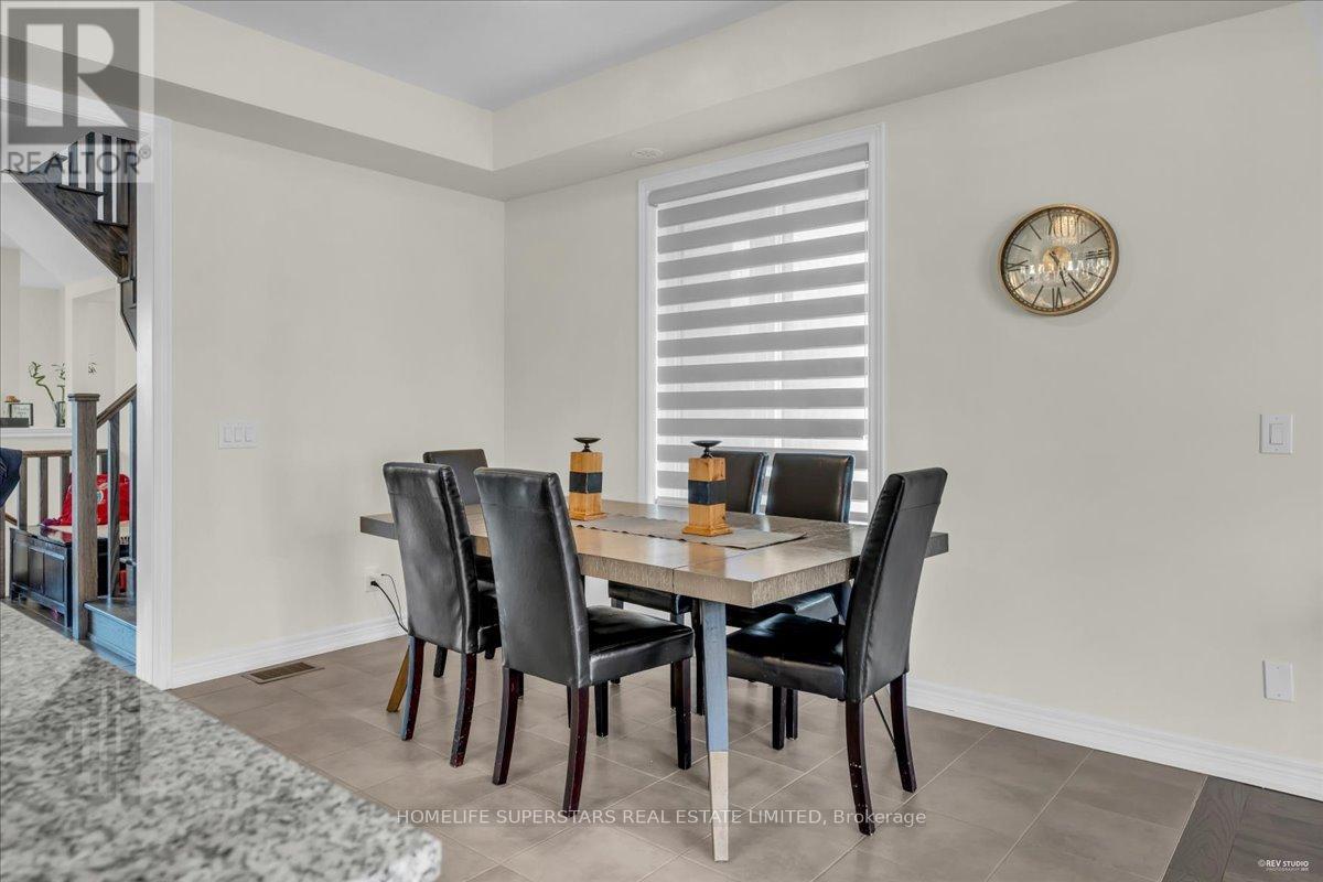 90 Dorian Drive, Whitby, Ontario  L1P 0C8 - Photo 12 - E12302134