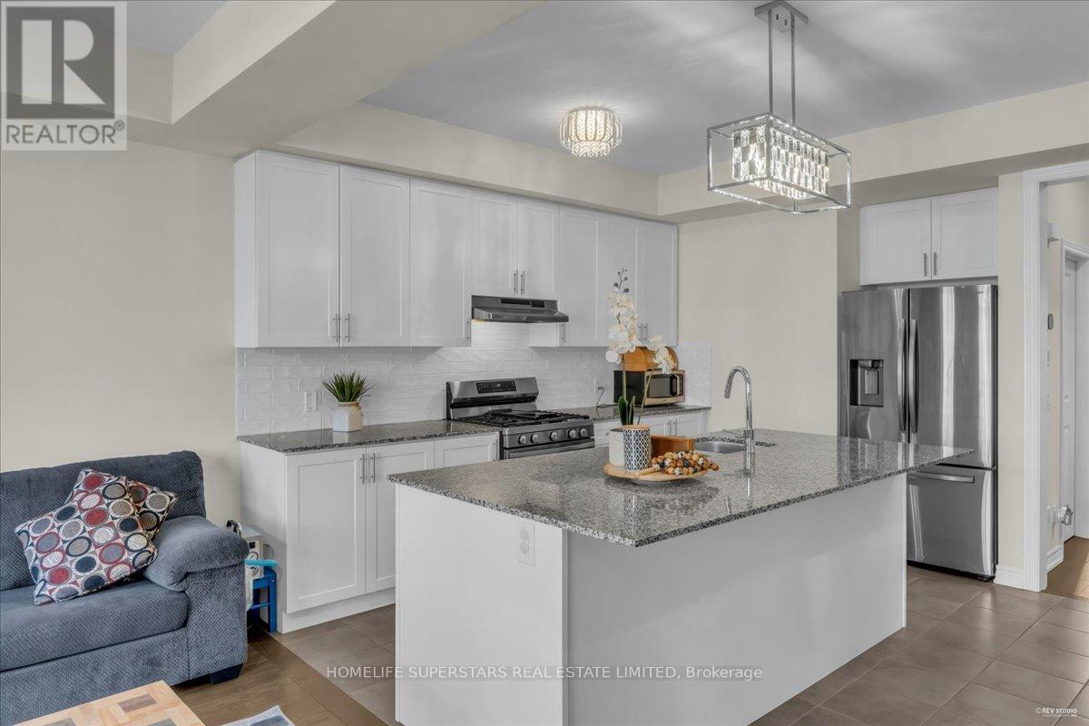 90 Dorian Drive, Whitby, Ontario  L1P 0C8 - Photo 13 - E12302134