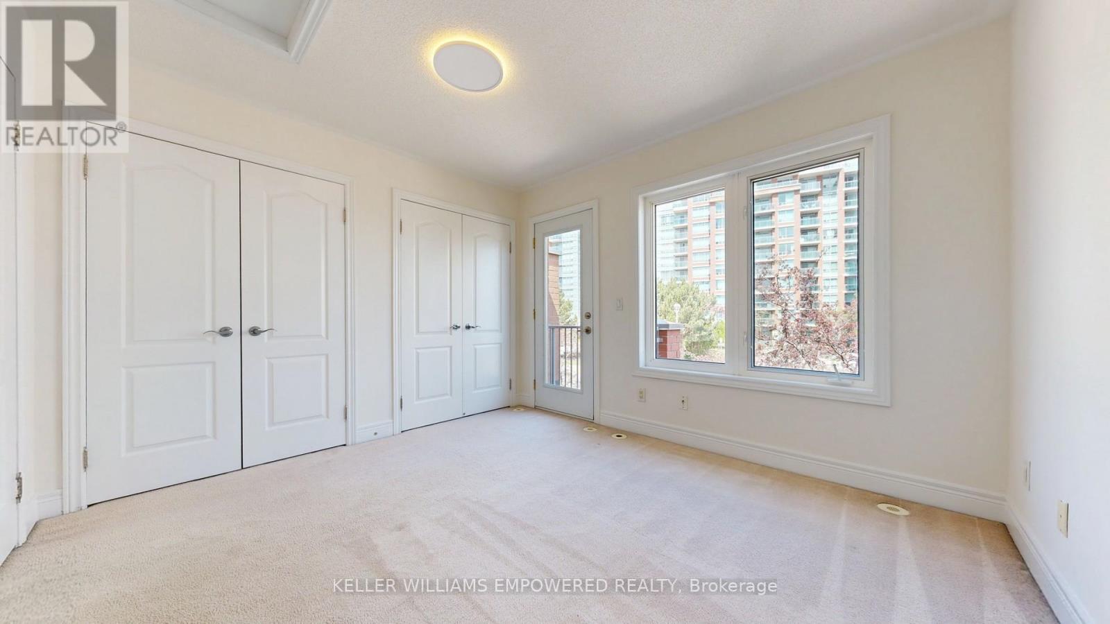 Th 3 - 68 Suncrest Boulevard, Markham, Ontario  L3T 7Y1 - Photo 11 - N12302175