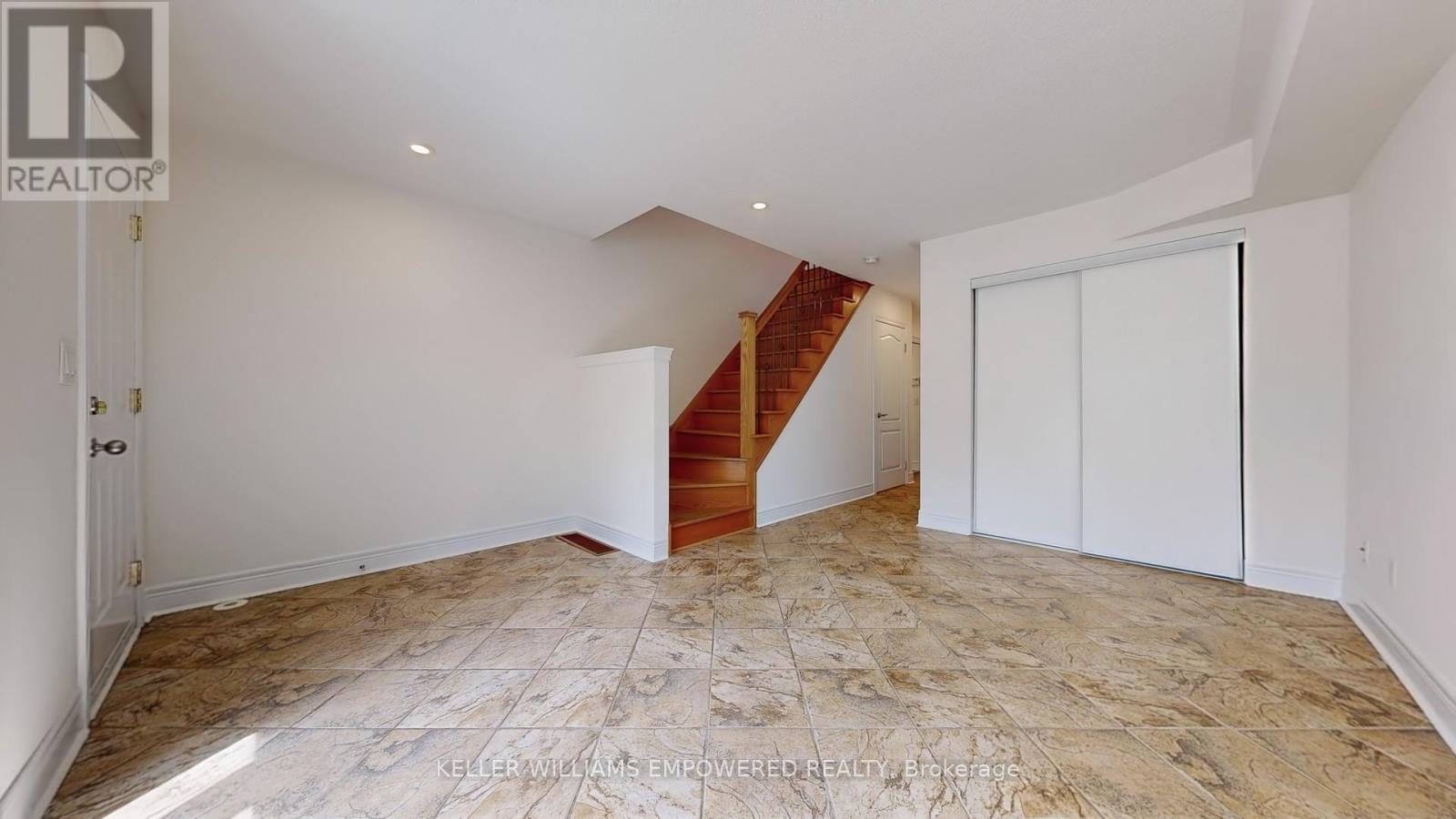 Th 3 - 68 Suncrest Boulevard, Markham, Ontario  L3T 7Y1 - Photo 18 - N12302175