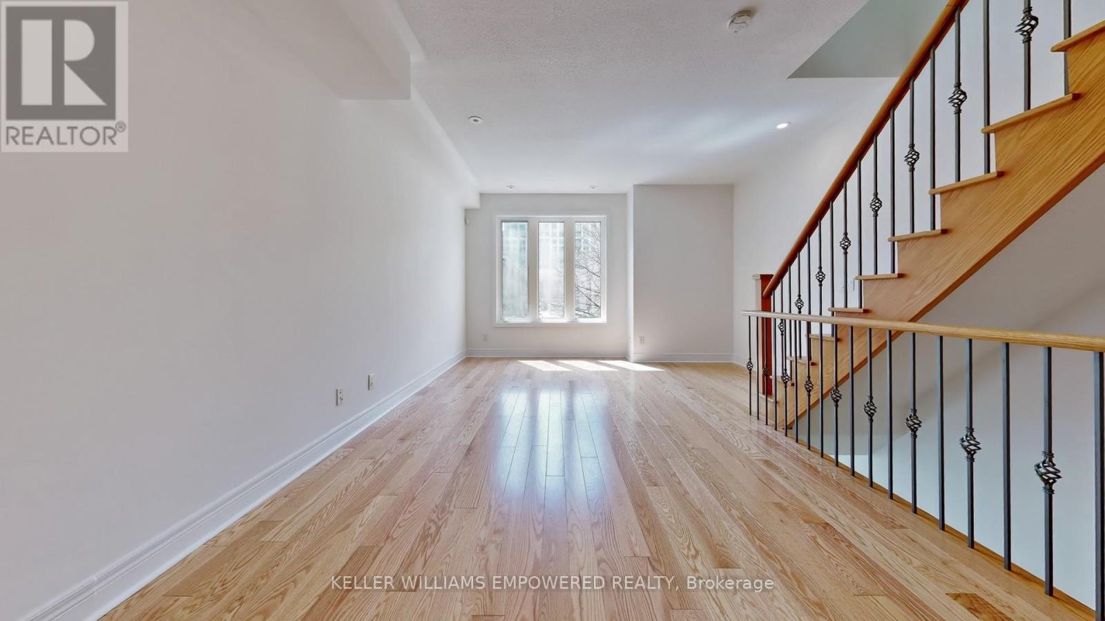 Property at TH 3 - 68 SUNCREST BOULEVARD image 3