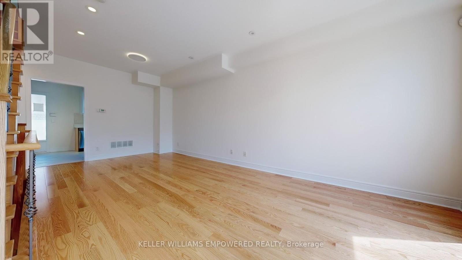 Property at TH 3 - 68 SUNCREST BOULEVARD image 5