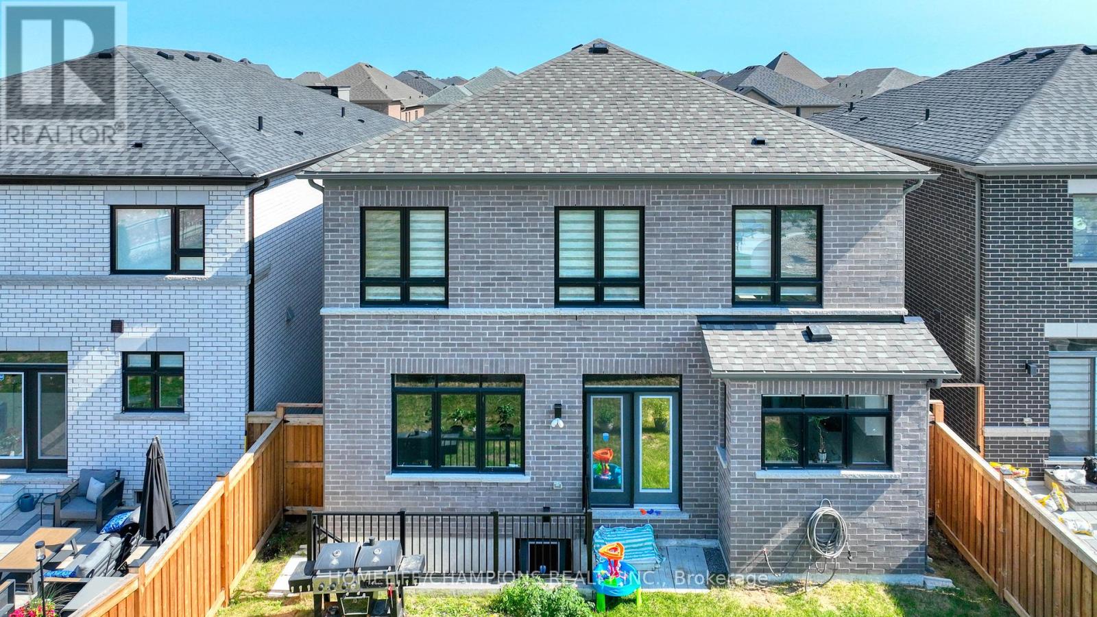 148 Wesmina Avenue, Whitchurch-Stouffville, Ontario  L4A 4W5 - Photo 44 - N12302206