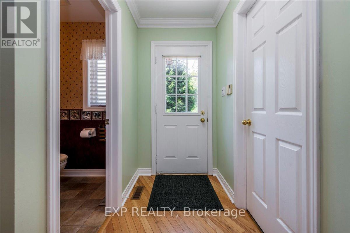 220 Gilwood Park Drive, Penetanguishene, Ontario  L9M 1Z6 - Photo 22 - S12302082