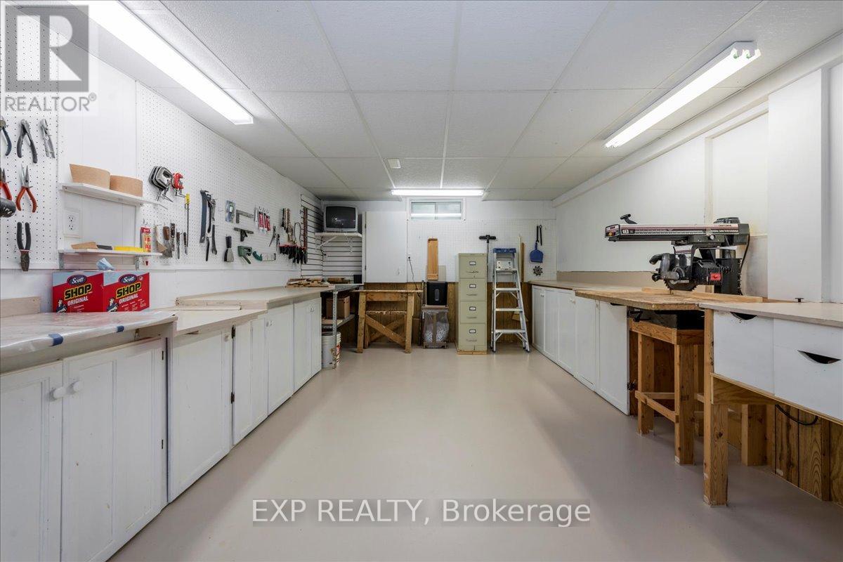220 Gilwood Park Drive, Penetanguishene, Ontario  L9M 1Z6 - Photo 34 - S12302082