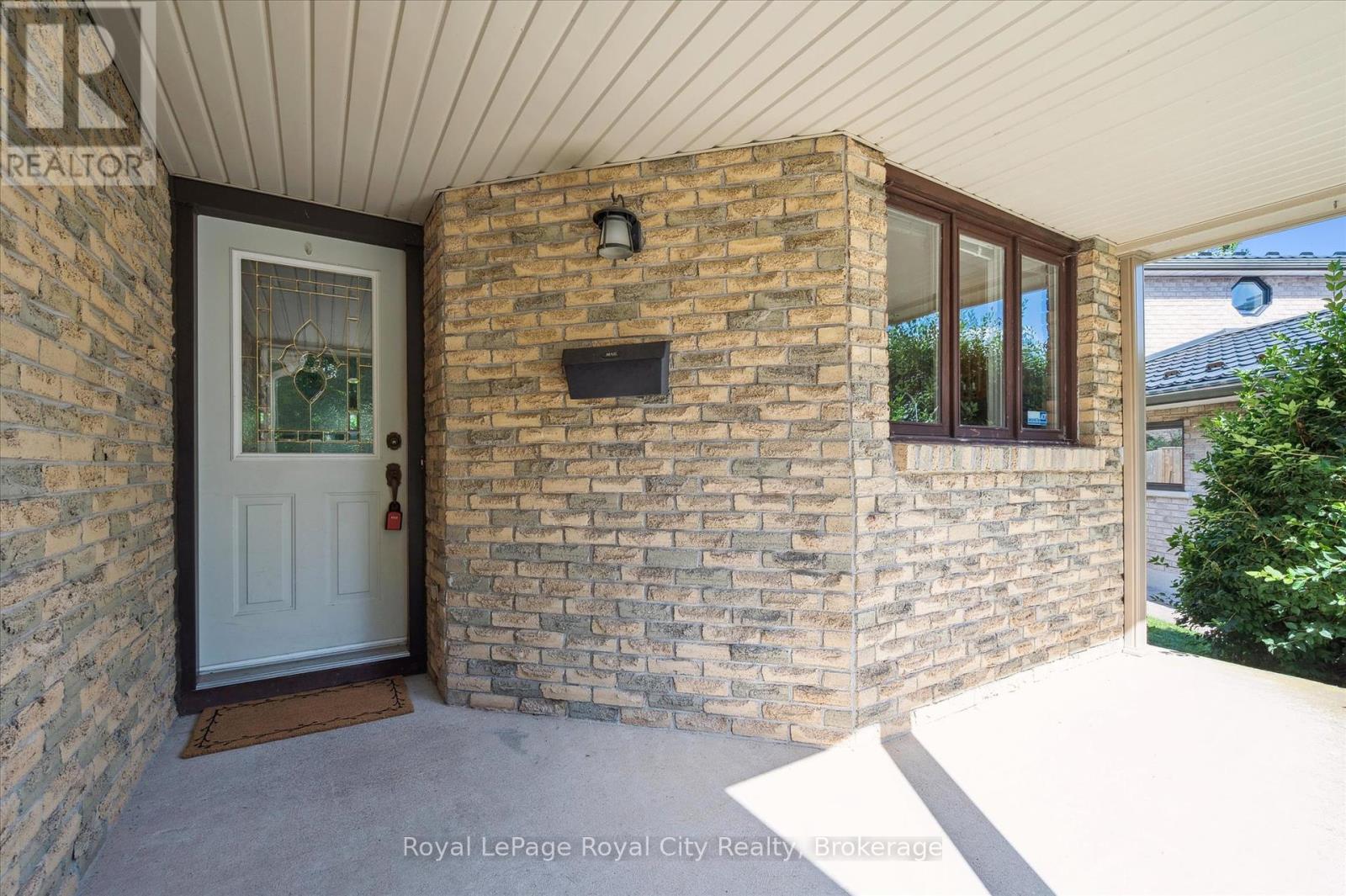 15 Jodi Place, Guelph, Ontario  N1H 7R1 - Photo 6 - X12302313