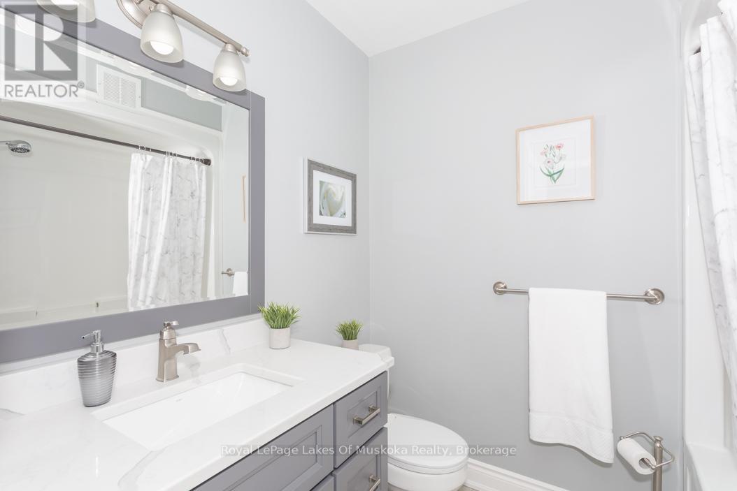 202 - 10a Kimberley Avenue, Bracebridge, Ontario  P1L 0A4 - Photo 14 - X12302345