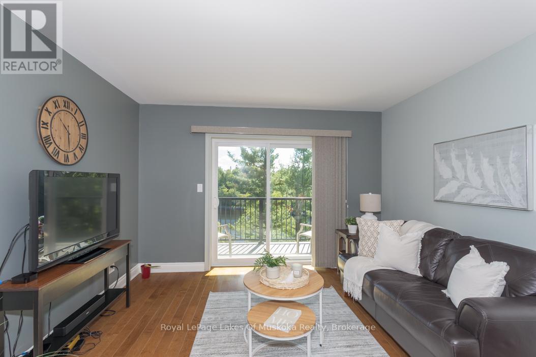 202 - 10a Kimberley Avenue, Bracebridge, Ontario  P1L 0A4 - Photo 4 - X12302345