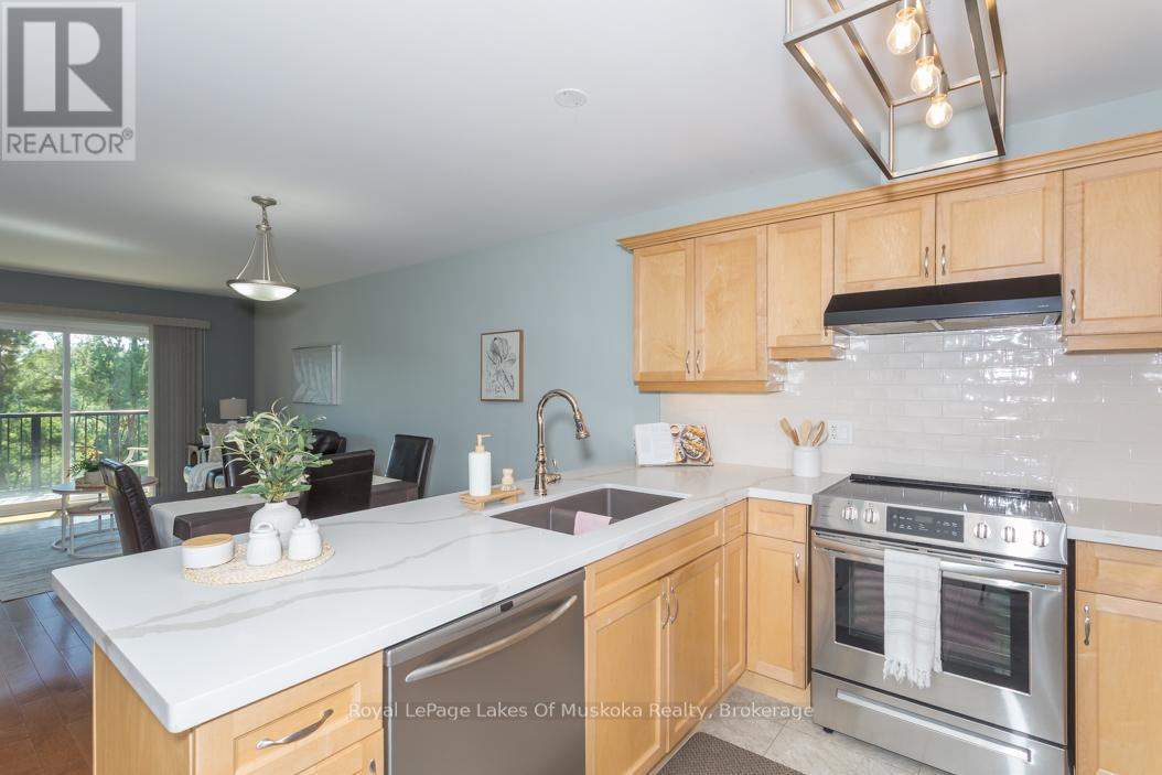 202 - 10a Kimberley Avenue, Bracebridge, Ontario  P1L 0A4 - Photo 7 - X12302345