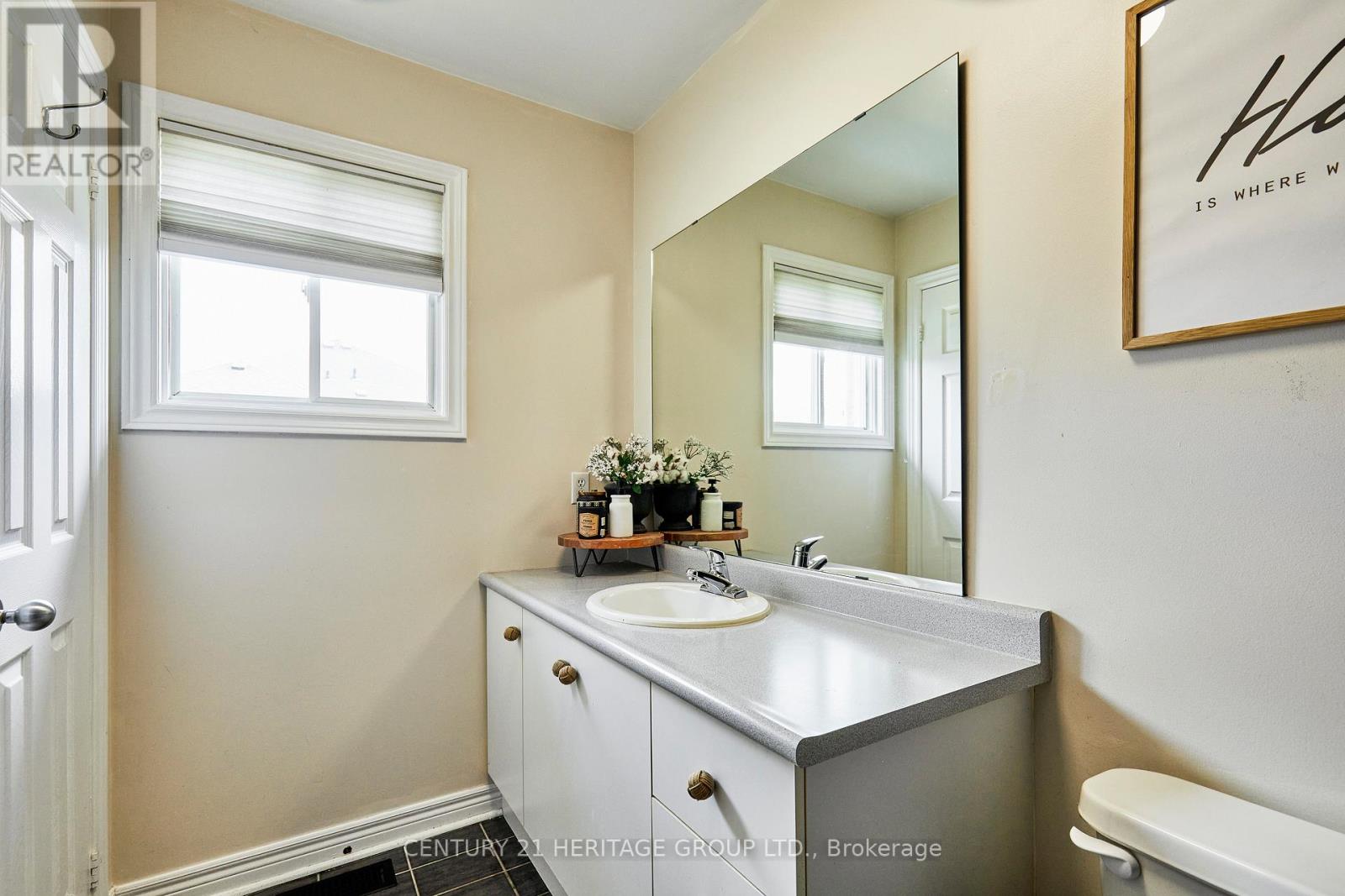 13 Carriage House Road, Caledon, Ontario  L7E 2H8 - Photo 16 - W12302138