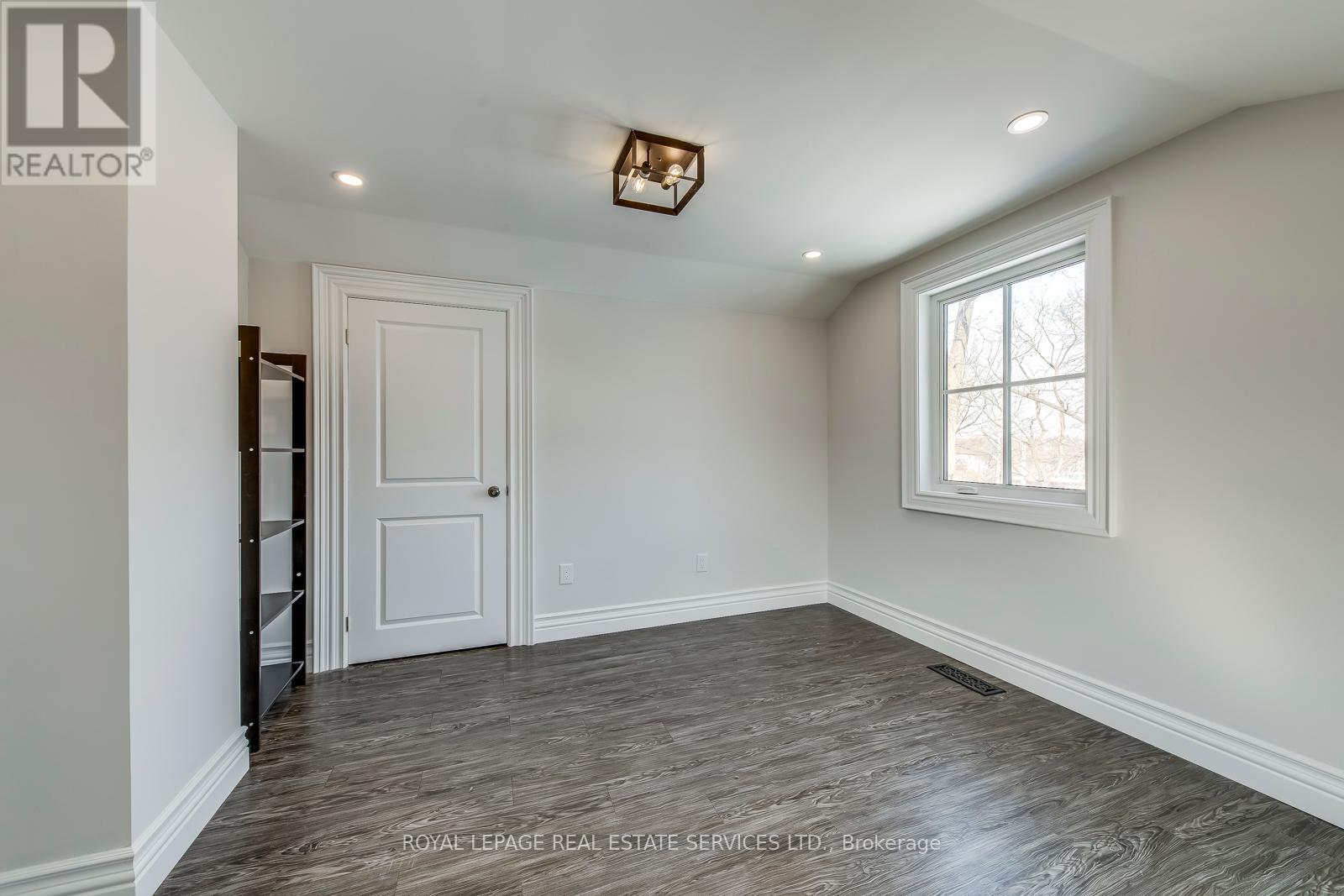 317 Queen Street S, Mississauga, Ontario  L5M 1M3 - Photo 16 - W12302171