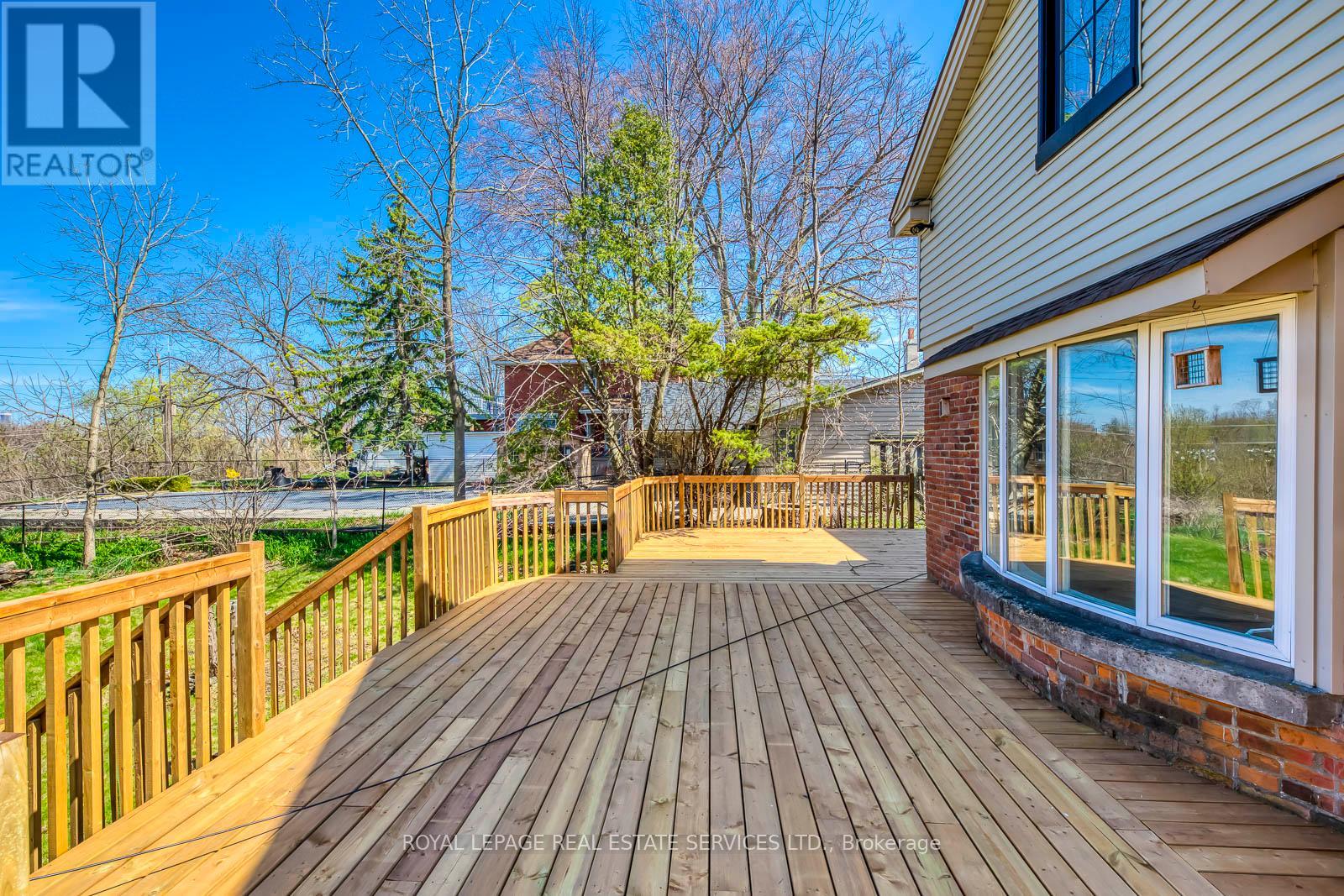 317 Queen Street S, Mississauga, Ontario  L5M 1M3 - Photo 24 - W12302171