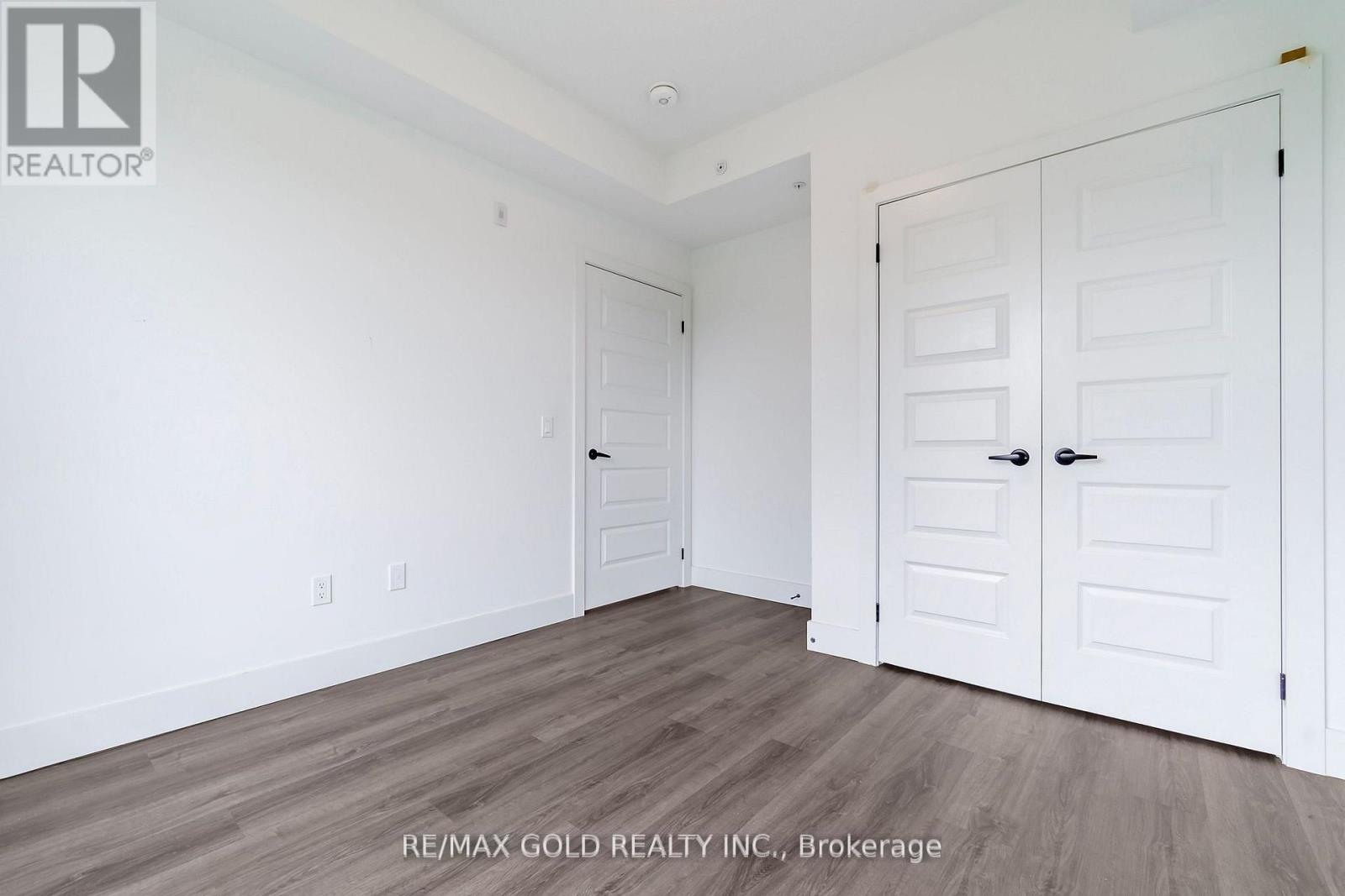 404 - 107 Roger Street, Waterloo, Ontario  N2J 0G3 - Photo 11 - X12302223