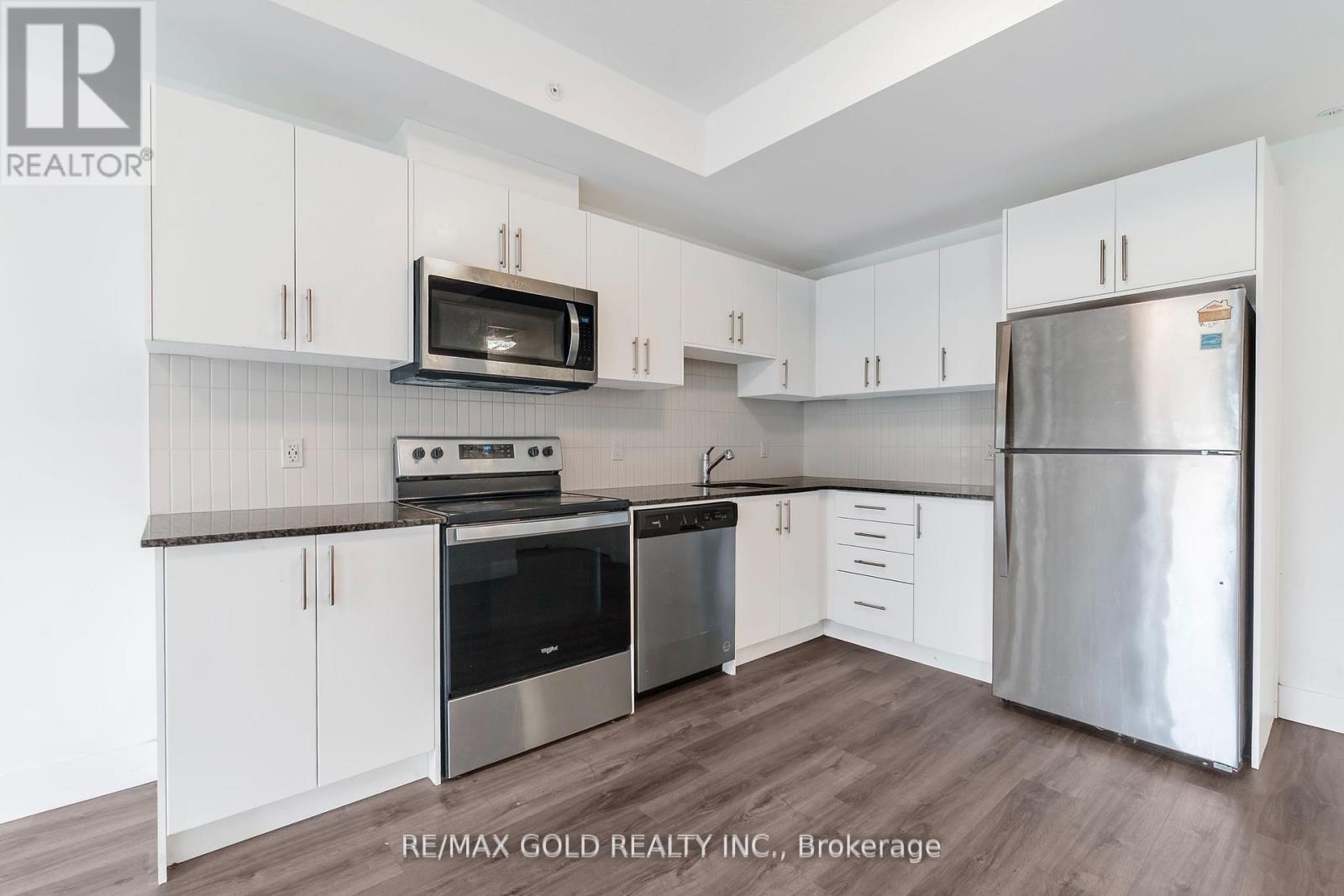 404 - 107 Roger Street, Waterloo, Ontario  N2J 0G3 - Photo 8 - X12302223
